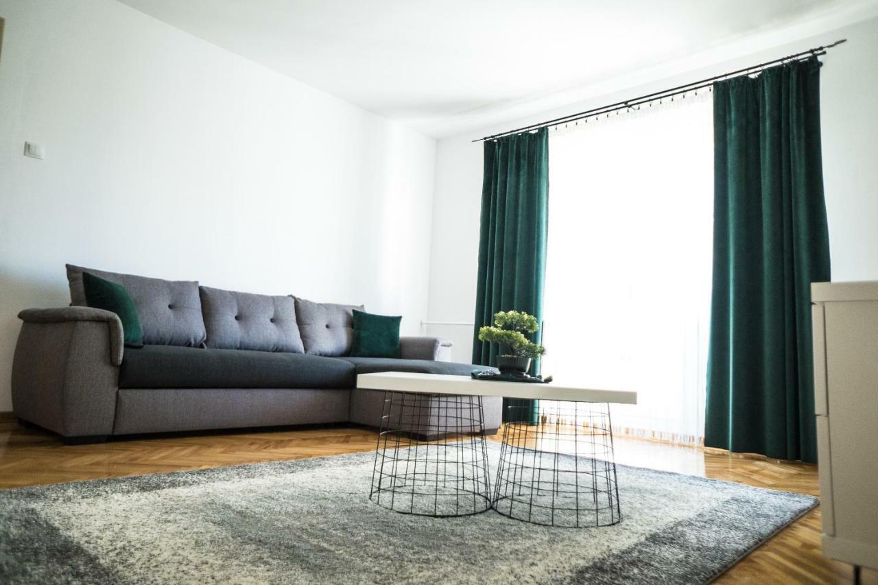 Tania Apartament Орадя Экстерьер фото